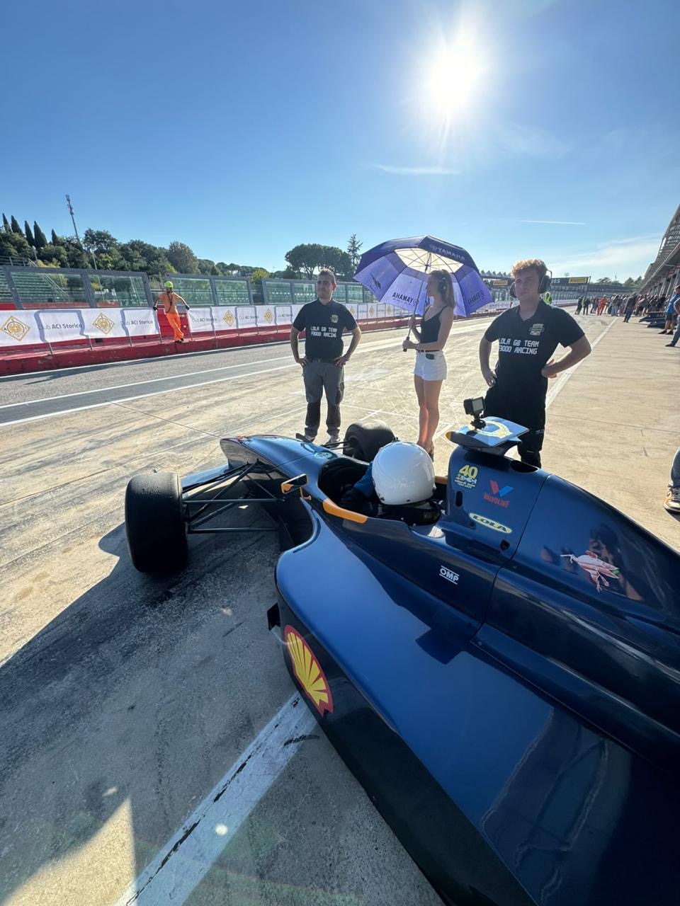 La Lola in pista a Imola